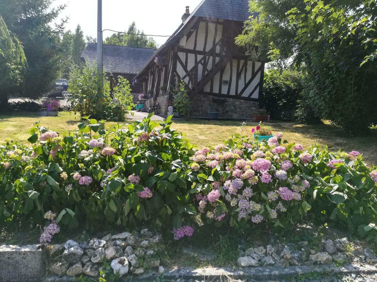 Le Clos Des Hortensias Toutainville Bagian luar foto