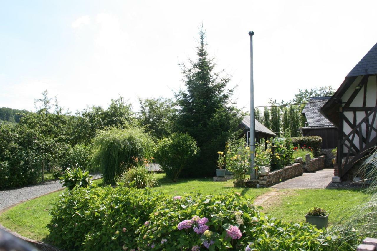 Le Clos Des Hortensias Toutainville Bagian luar foto