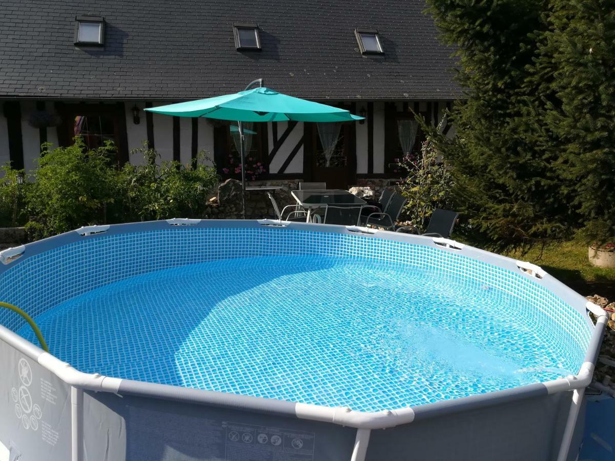 Le Clos Des Hortensias Toutainville Bagian luar foto