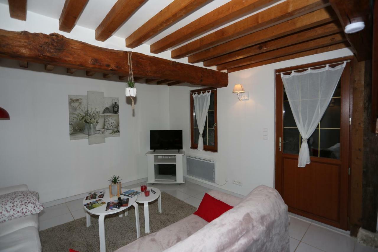 Le Clos Des Hortensias Toutainville Bagian luar foto